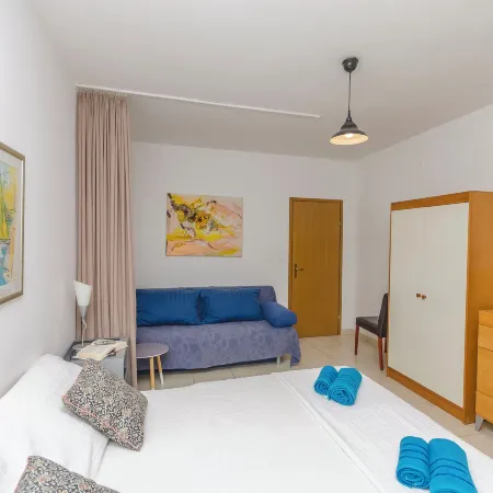 Apartments Plava Plaza Daniela