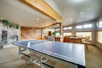 Silverthorne Condo: New Pool & Hot Tub + Fireplace - Wifi