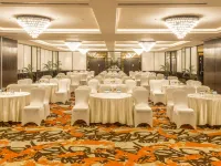 Lemon Tree Premier City Center Pune Hotels near E-square