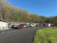 Best Way Inn - parking