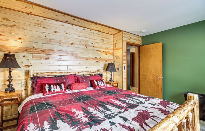 Bigfork Cabin on Long Lake by Trails and Restaurant!