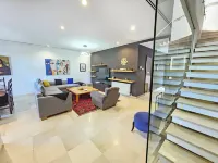 Elegant and Modern Villa V 04 - Villas