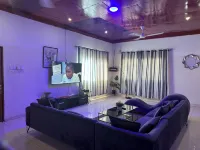 The Retreat Apartments - Apartments