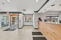 Willow Inn Suites Rochester - parking