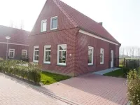 Family-Friendly Holiday Home - Parking