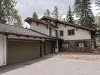 Entire 7Br House on Gore Creek · Walk to Both Villages · Hot Tub · Sleeps 16 - Chalets