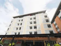 Phuhi Hotel Hotels near Palm Driving Range
