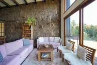 Oceana Suites Altos de Neoalerce - Homestays