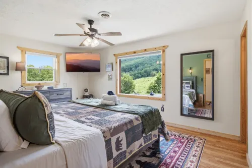 Webster Lodge At Covemont 3 Bedroom Cabin - 3-Star