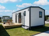 Charming Caravan with Terrace for 6 - Alphydda