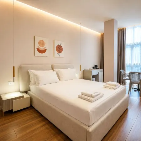 Sunset Boulevard Rooms