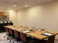 Club Quarters Hotel in Houston โรงแรมใกล้ห้องสวดมนต์รอธโค่