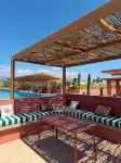 Laiva Artwalk - Rooftop Pools