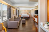 Grand Hotel & Conference Centre Calgary Airport, an Ascend Collection Hotel - Gym