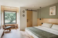 The Lodge at West River - Mountain view