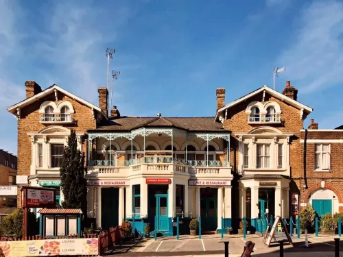 Bridge Park Hotel - Inns
