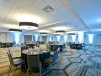 Embassy Suites by Hilton Charlotte Hotels near Executive Park