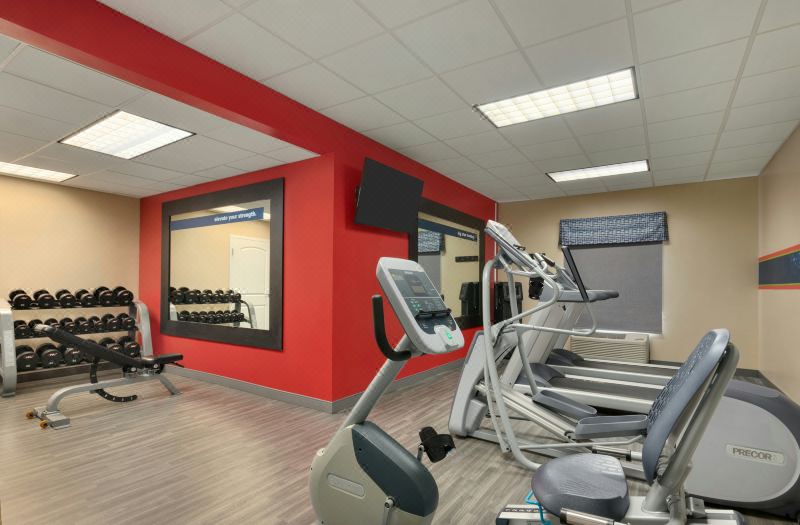 Hampton Inn St. Louis-Columbia photo 2