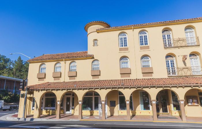 Historic Sonora Inn