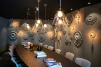 Motel One Berlin Ku'Damm - 3-Star
