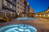 Home2 Suites by Hilton Petaluma - Hot Tub