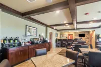 Cobblestone Inn & Suites - Lakin - bar