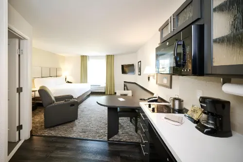 Sonesta Simply Suites Silicon Valley Santa Clara - parking