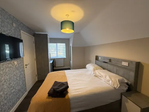 Spacious three bedroom Near Royal Holloway - 2 estrellas