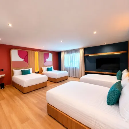 Hotel More