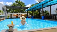 Grand Inna Medan - piscina