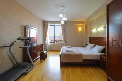 Central Tbilisi Apt near Rustaveli Avenue - Wehost - Condos