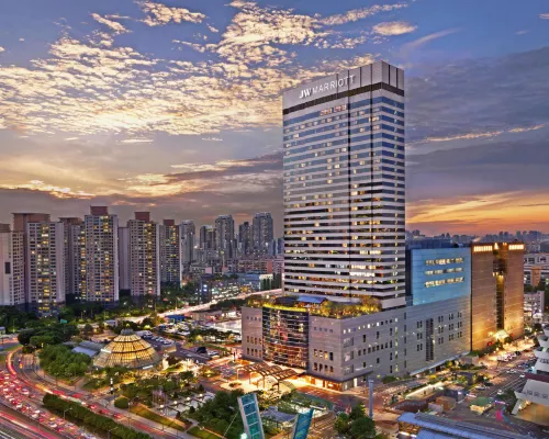 JW Marriott Hotel Seoul Hotels near Central City
