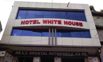 Hotel White House