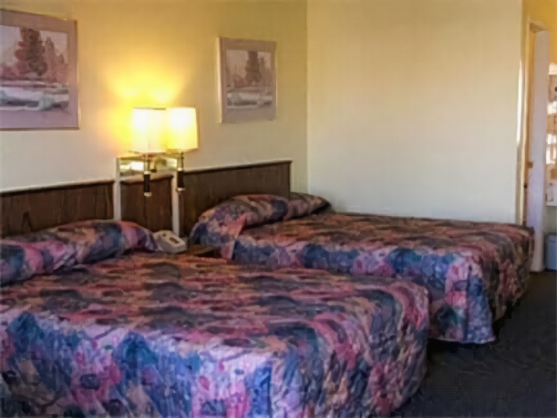 Americas Best Value Inn Comanche