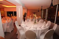 Zeitlos Hotel Und Restaurant am Fuchsbach Hotels in Sarstedt