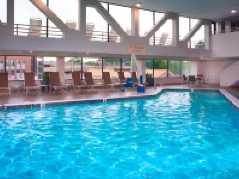 マリオット イースト ランシング アット ユニバーシティ プレイス ランシングのホテル