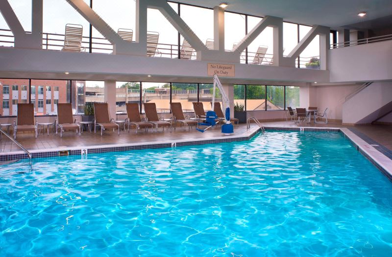Marriott East Lansing at University Place photo 2