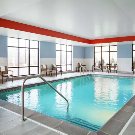 Hampton Inn & Suites Chicago Waukegan