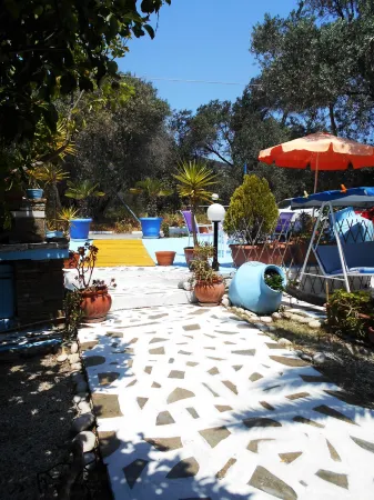 Meltemia Studio Samos with Pool Отели в г. Самос