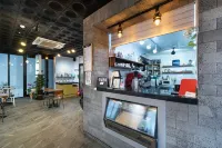 Sokcho Beach Motel