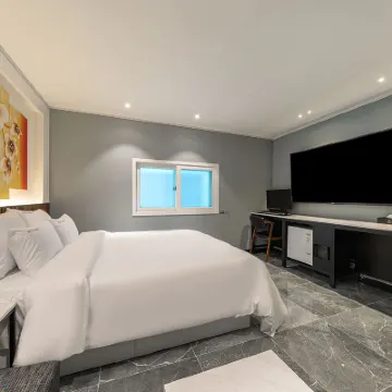 Incheon Grand Hotels near Seonhak Station