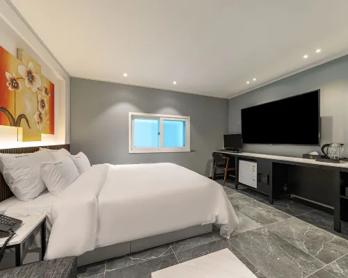 Incheon Grand Hotels near Seonhak Station