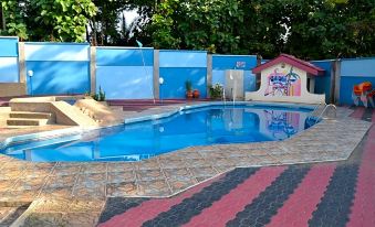 Royal Basin Resort