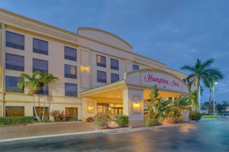 Hampton Inn Palm Beach Gardens Отели в г. Палм-Бич-Гарденс