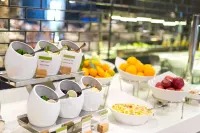 DoubleTree by Hilton Izmir Airport - breakfast