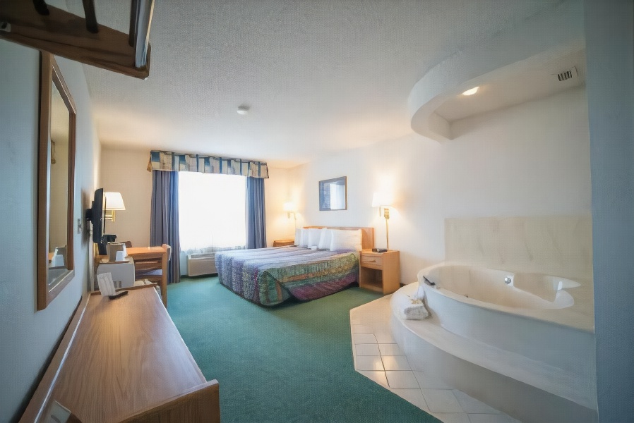 River Valley Inn & Suites