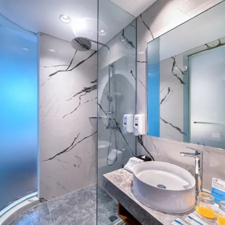 Holiday Inn Express Jakarta Menteng Отели рядом с достопримечательностью «Джакарта - центр города»