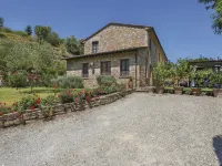 Amos Hotel in zona Borgo di Castelfalfi