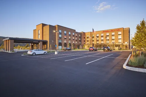 Hampton Inn &  Suites Hood River Hotels in Hood River