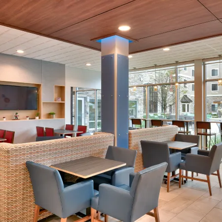 Holiday Inn Express & Suites GAINESVILLE I-75 by IHG